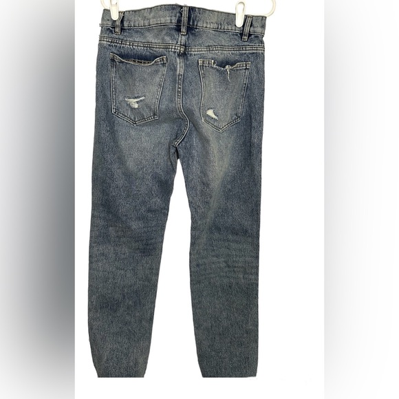 H&M Divided Men’s Jeans Size 32 Tapered Distressed - Picture 4 of 5